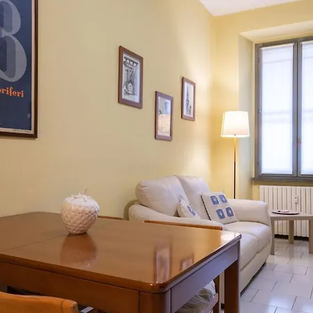 Apartament Paolo Mantegazza By Halldis Mediolan